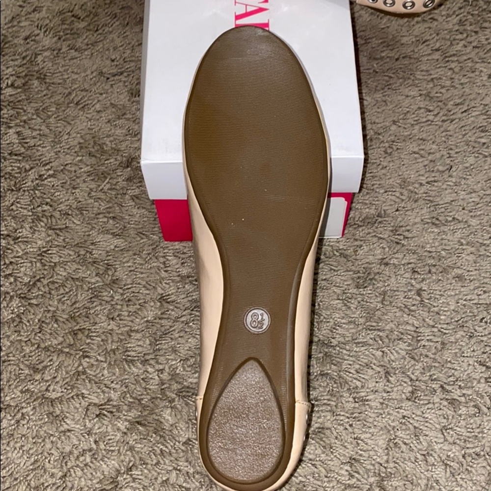 Ballet Flats with Grommet Heel Embellishments - Picture 6 of 6